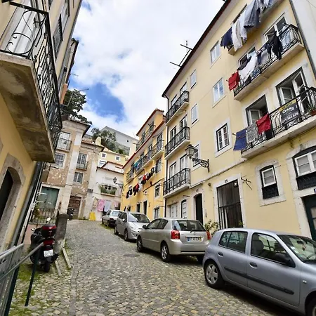 Alfama Bright, Chill & Cozy Apartamento